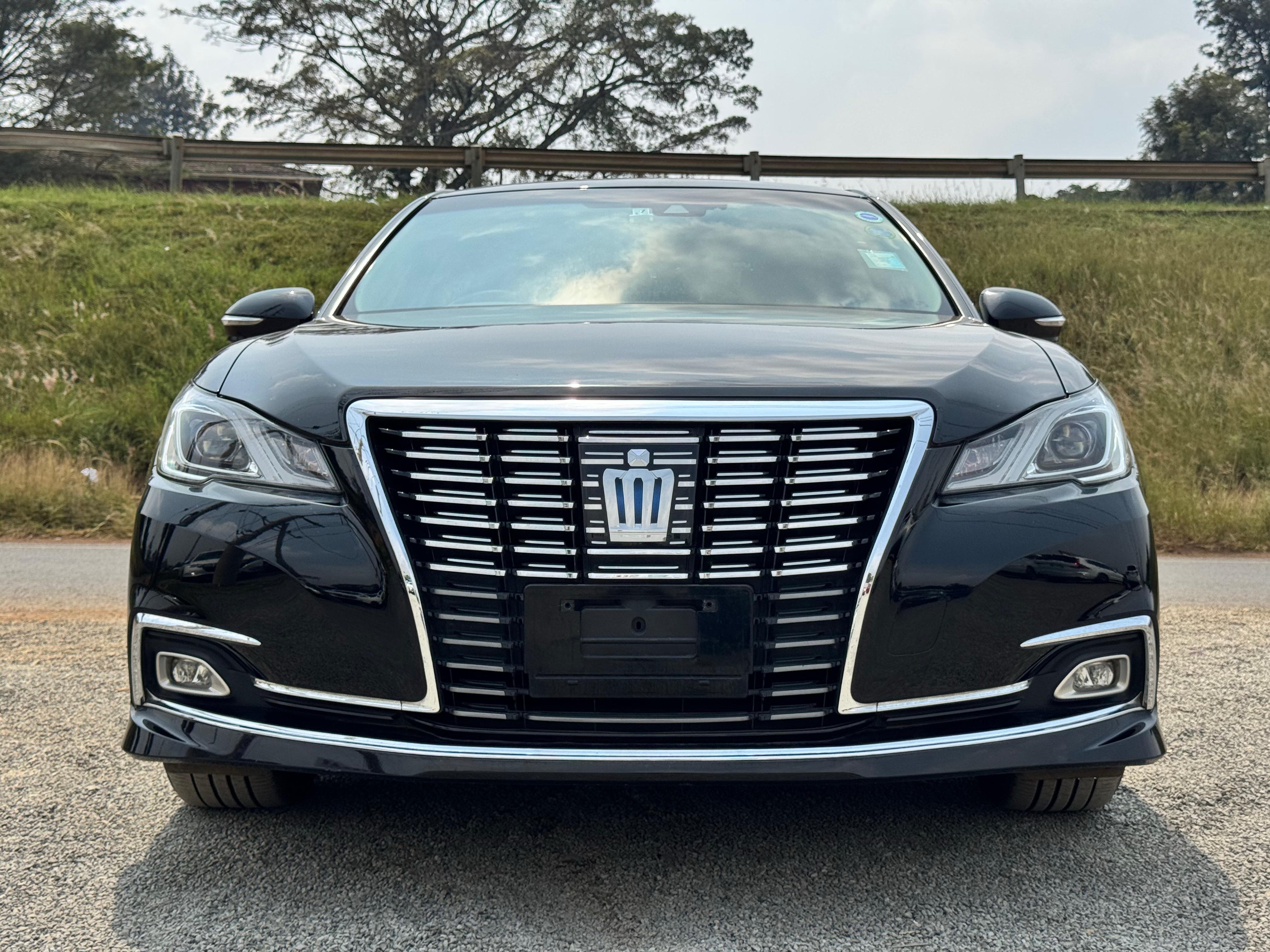 affordable-used-toyota-crown-royal-saloon-2017-for-sale-in-kenya